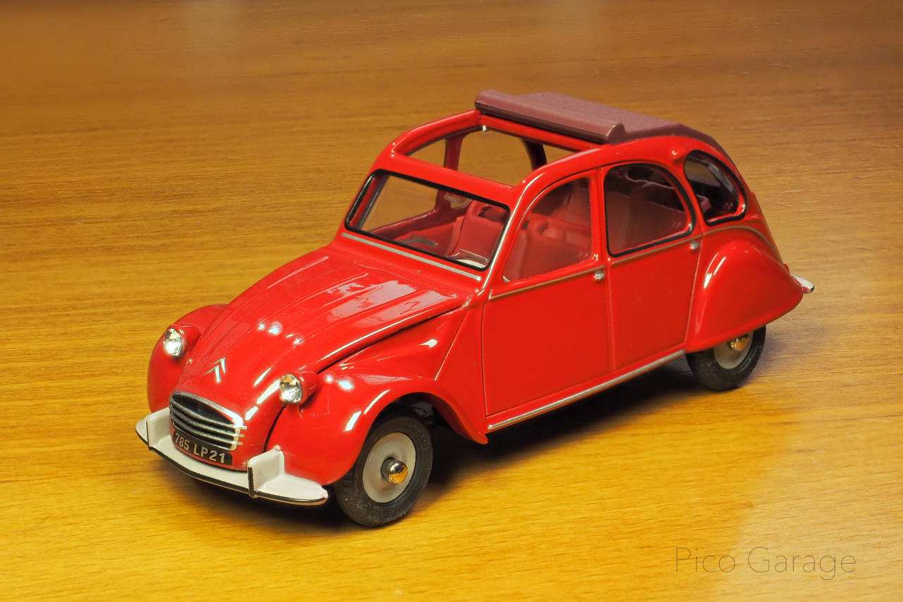 NOREV クラシックス CITROEN 2CV AZL 赤