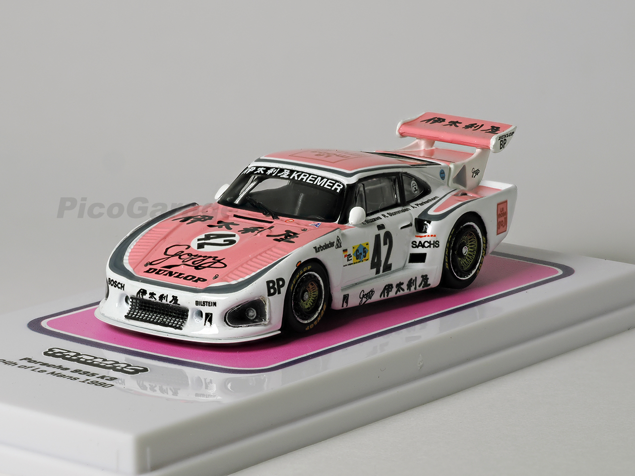 ポルシェ935K3前左
