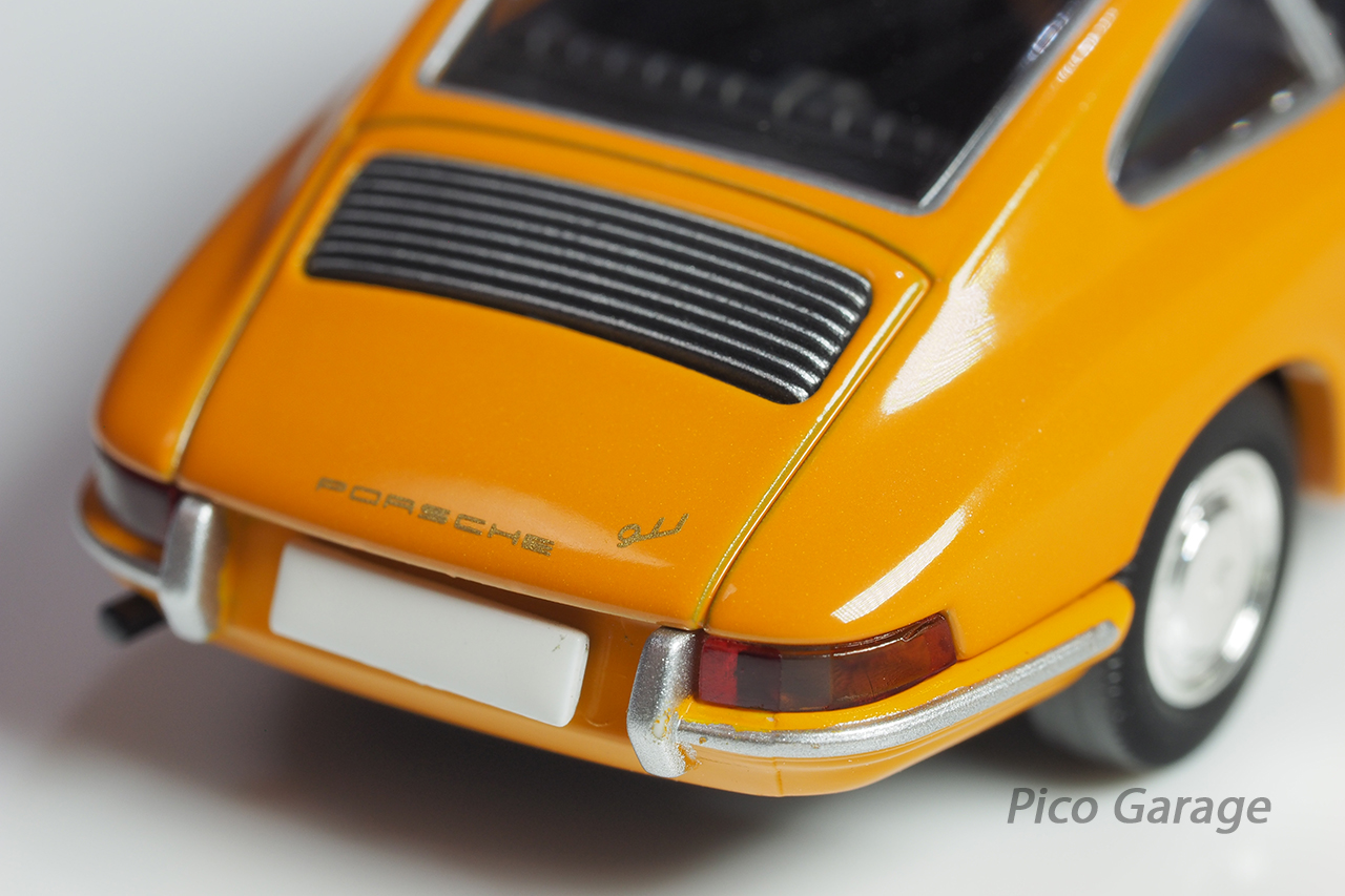 トミーテック 1/64ポルシェ911(オレンジ）後2